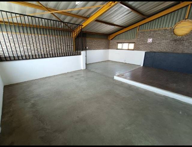 INDUSTRIAL PROPERTY TO RENT IN HALFWAY HOUSE